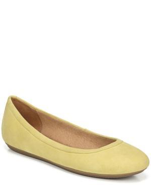 naturalizer brittany flats