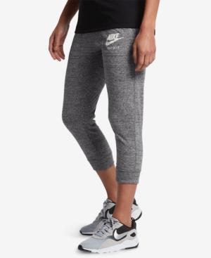 nike women's gym vintage capri pant