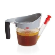 OXO Good Grips® 4-Cup Fat Separator OXO Good Grips® 4-Cup Fat Separator