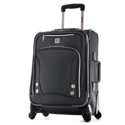 22 inch spinner suitcase