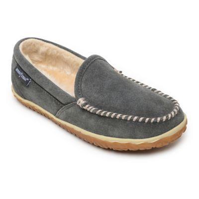 bed bath and beyond minnetonka slippers
