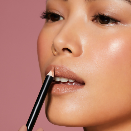 Motives&reg; Lip Liner alternate image