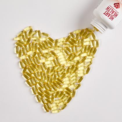 Heart Health&trade; Essential Fish Oil with Vitamin E alternate image