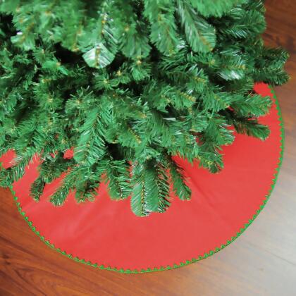 26-Inch Red with Green Shell Stitching Mini Christmas Tree Skirt With a Hook and Latch Closure 