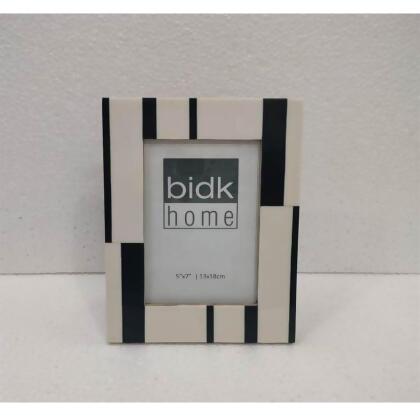 Rectangular Picture Frame - for 5
