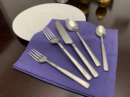 Stainless Steel Double Notch Glossy Four Service Flatware Set - Silver - 20pc alternate image