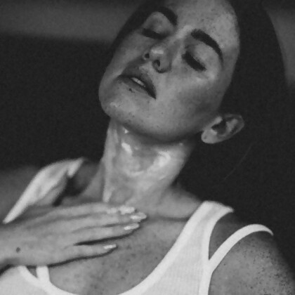 Lumi&#232;re de Vie&reg; Lift Up (Neck & Décolleté Cr&#232;me) alternate image