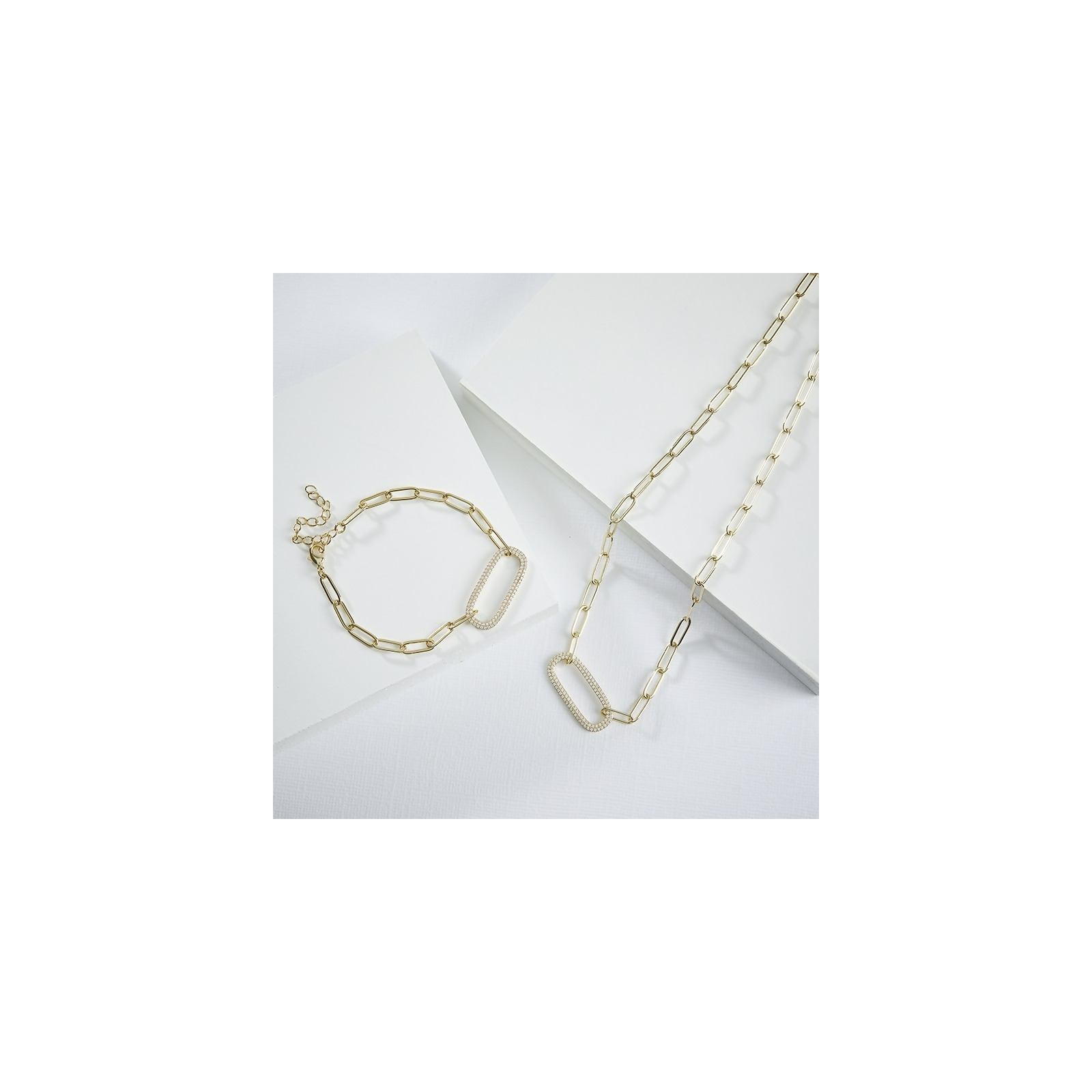 MARIA - Paperclip Necklace With Pave Oval Link