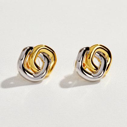 KYLIE – Two-Tone Double Square Earrings