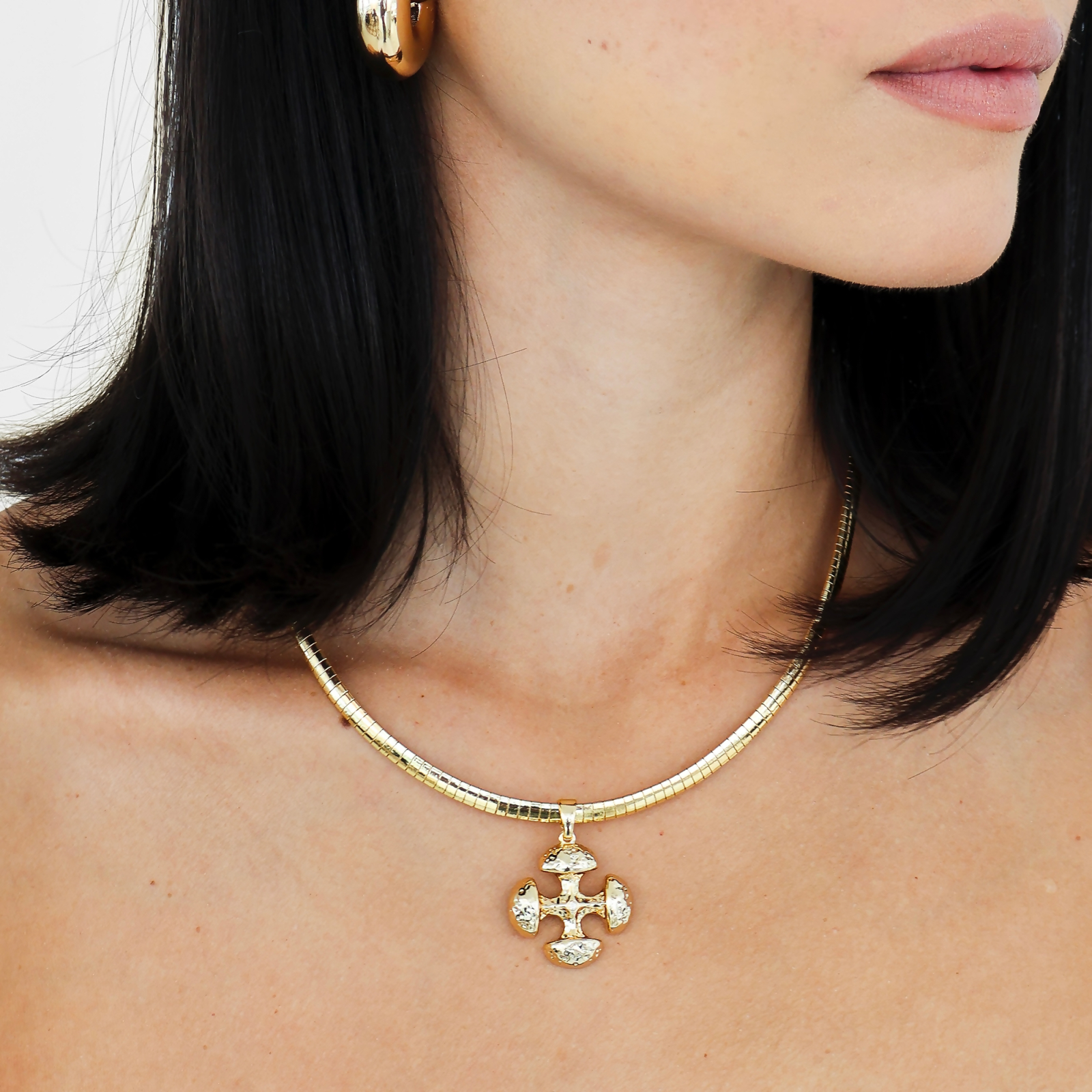 ANGELA – Hammered Cross Necklace