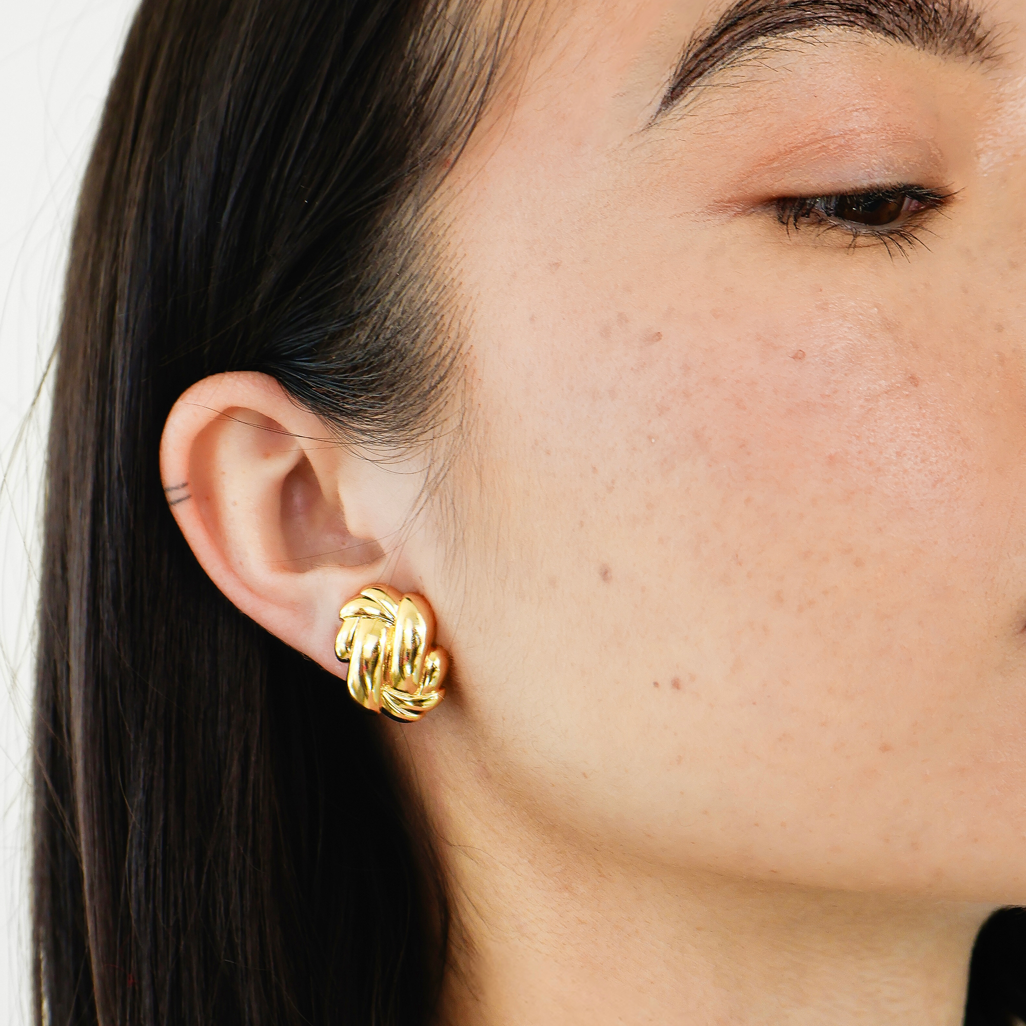 HERA – Clip-On Earrings