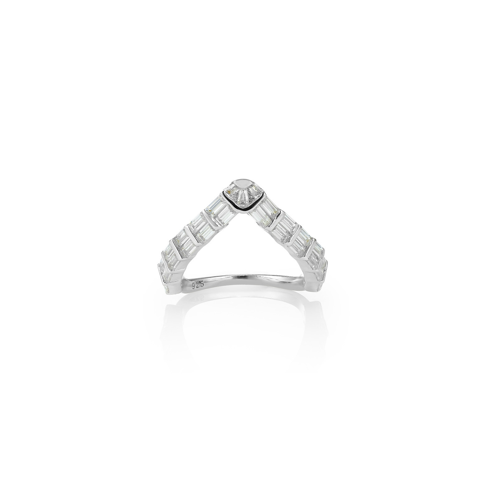 GAIA - V Shaped Baguette Ring