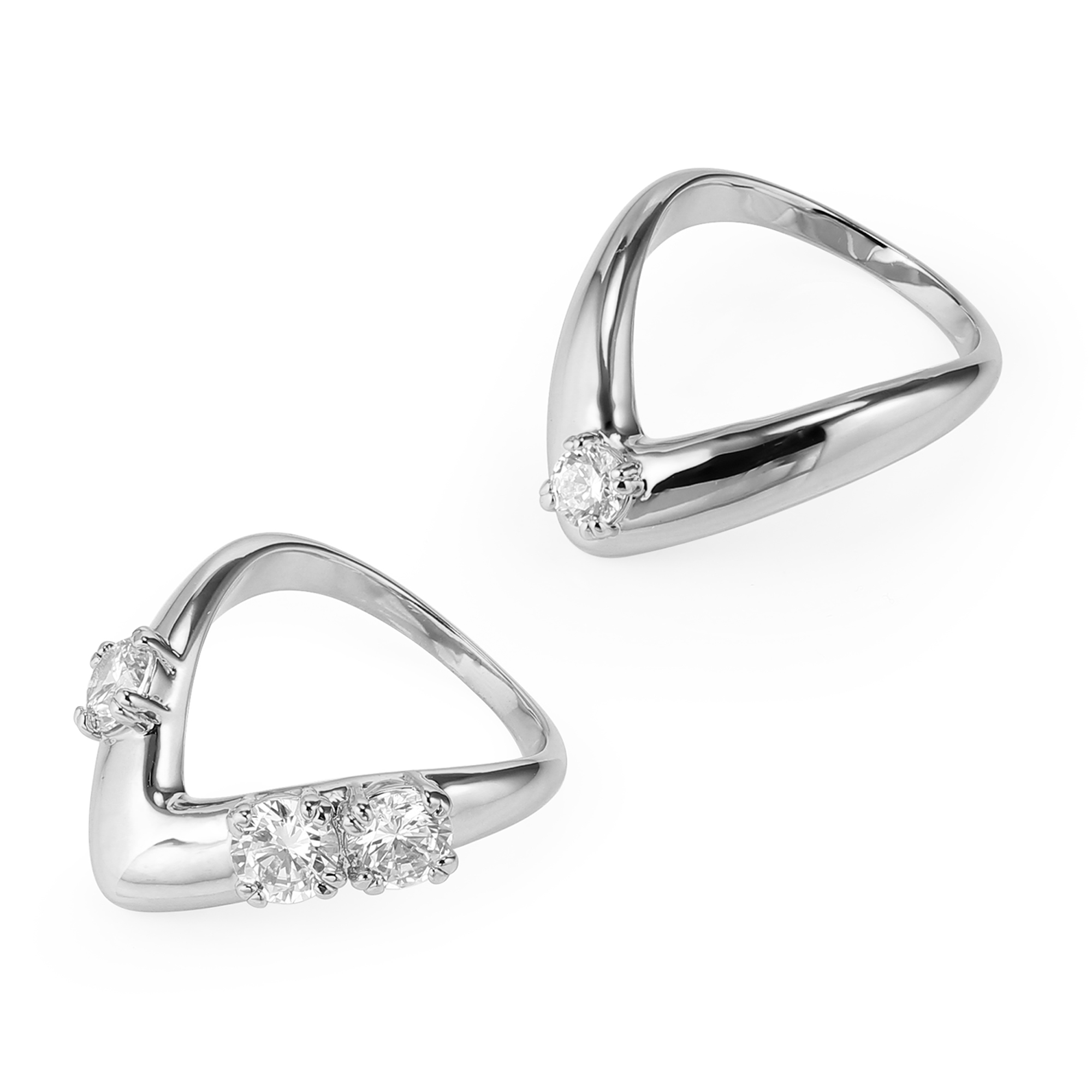 LEXI – Prong Set V-Shaped Ring Duo