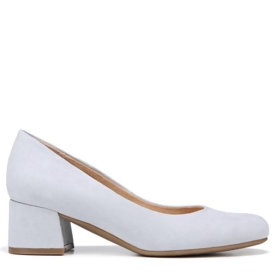 famous footwear naturalizer