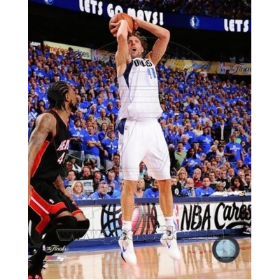 Photofile PFSAANS00601 Dirk Nowitzki Game 5 of the 2011 NBA Finals Action- 22 Sports Photo - 8 x 10 