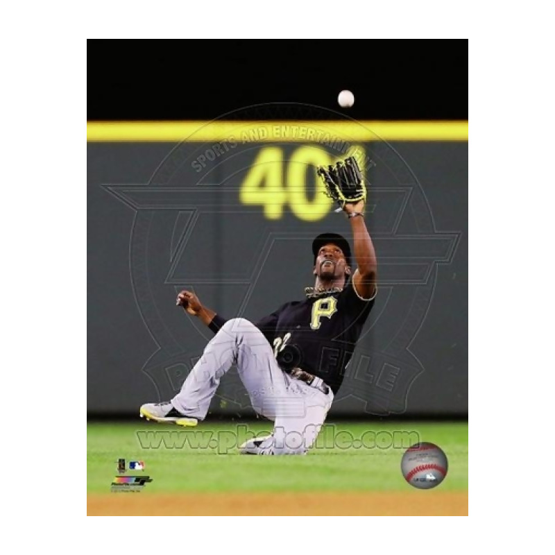 Andrew McCutchen Close Up Of Back Unsigned 8x10 Photo — TSEShop