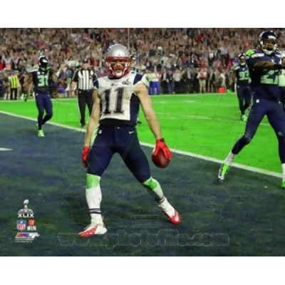 Posterazzi PFSAARR22601 Julian Edelman Touchdown Super Bowl Xlix Sports Photo - 10 x 8 in. 