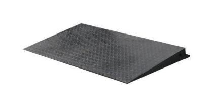 Ohaus 80252766 48 x 48 in. Floor Ramp VX Series Weighing Scale, 2.5K & 5K Scale 