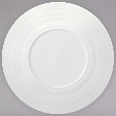 Oneida L5650000139C 9 in. Manhattan Warm White Porcelain Wide Rim Coupe Plate 
