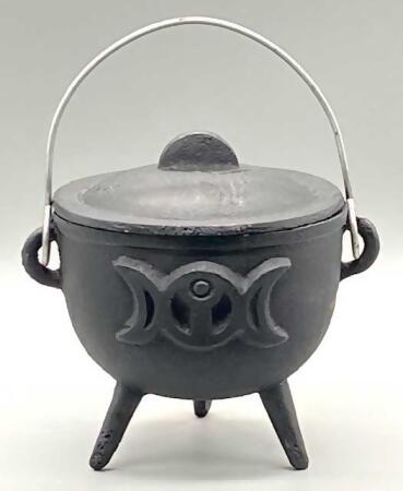 Azure Green ICR013 4.5 in. Triple Moon Cast Iron Cauldron with Lid 