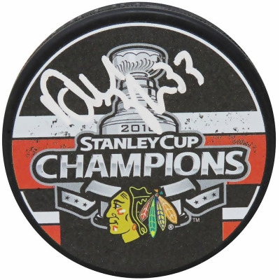 Schwartz Sports Memorabilia BYFPUC401 Dustin Byfuglien Signed Blackhawks 2010 Stanley Cup Champs Logo NHL Hockey Puck 
