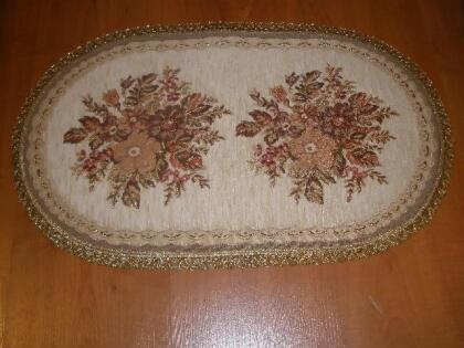 Tapestry Trading A1014R 10 x 14 in. Begium Doily Anika- Red 