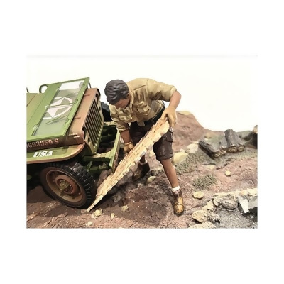 American Diorama AD18018 1 to 18 Scale 4 x 4 Mechanic Figure 8 with Board Accessory for Model Car 