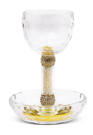 Schonfeld Collection 184716 5.75 in. Crystal Kiddush Cup with Tray 