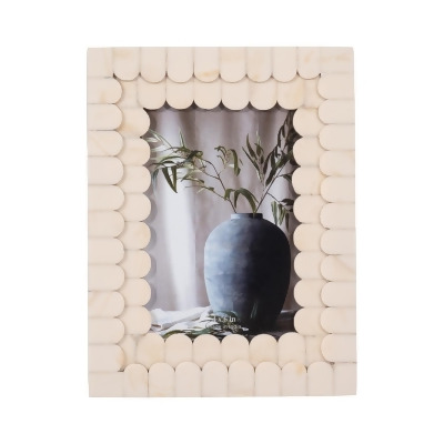 Sagebrook Home 18121-01 4 x 6 in. Resin Scalloped Photo Frame, Ivory & Beige 