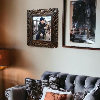 Metrotex Designs 12005 8 x 10 in. Castille Picture Frame - Coffee 