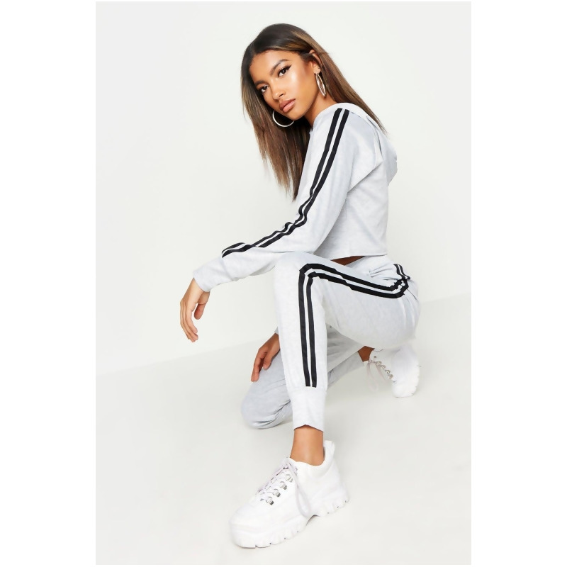womens fitted tracksuit