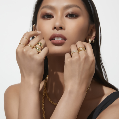 JAMES – Thin Hammered Ring Trio - Size 5 – Gold (Set of 3)