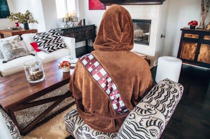 Star Wars Chewbacca Hooded Bathrobe For Adults | Big And Tall XXXL alternate image