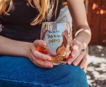 Disney The Fox and the Hound 20-Ounce Teardrop Stemless Wine Glass | Set of 2 alternate image