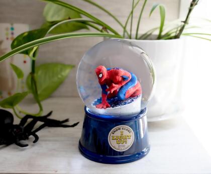 Marvel Spider-Man New York Skyline Light-Up Collectible Snow Globe alternate image