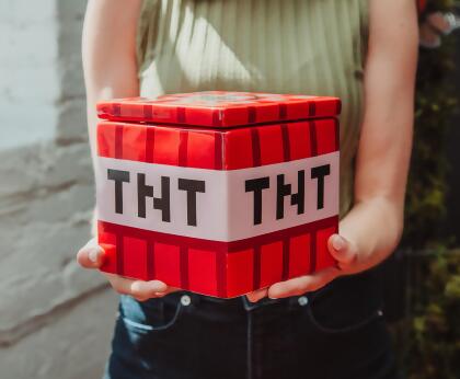 Minecraft TNT Block Ceramic Cookie Jar Container | 6 Inches Tall alternate image