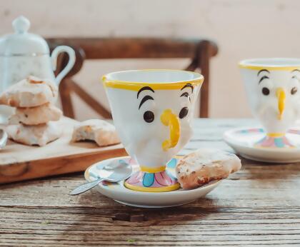 Disney Beauty and the Beast Mrs. Potts Teapot Set With 2 Chip Cups and Saucers alternate image