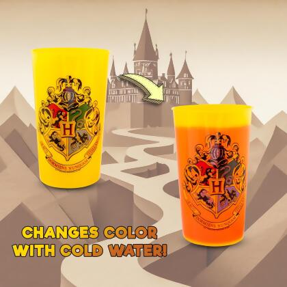 Harry Potter Hogwarts 20-Ounce Plastic Color-Changing Cups | Set of 4 alternate image