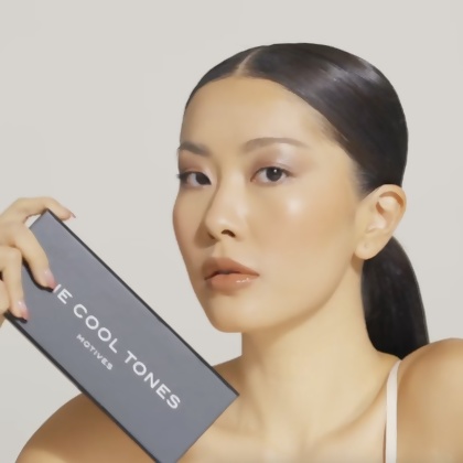 Motives® 冷魅12色眼影盘