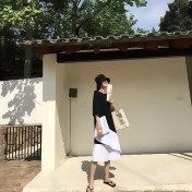知名網購熱賣同款拼接不規則洋裝 換季特價$490 知名網購熱賣同款拼接不規則洋裝 換季特價$490