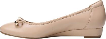 Naturalizer Womens Dove Leather Closed Toe Wedge Pumps - 6.5 N US Womens