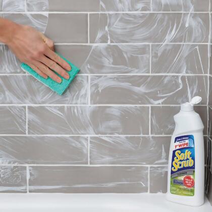 Soft Scrub 24 Oz. Cleanser With Bleach 3006586 alternate image