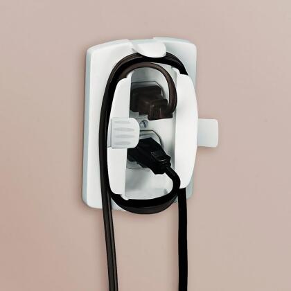 Safety 1st White Plastic Outlet Cover w/Cord Shortener 48308 alternate image