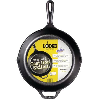 Lodge 10.25 In. Cast Iron Skillet with Assist Handle L8SK3 alternate image