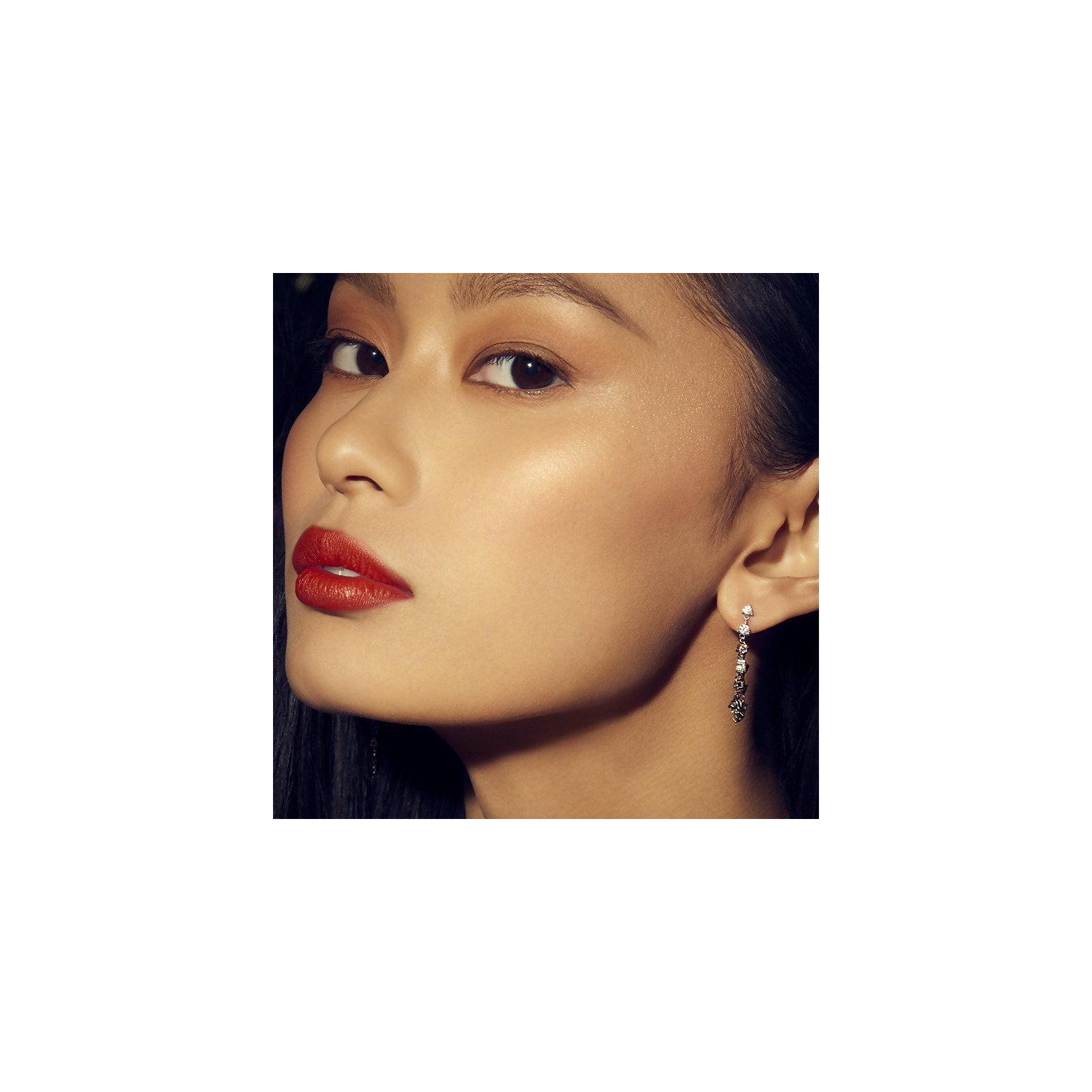 BISOUS - Prong Set Loop Earrings