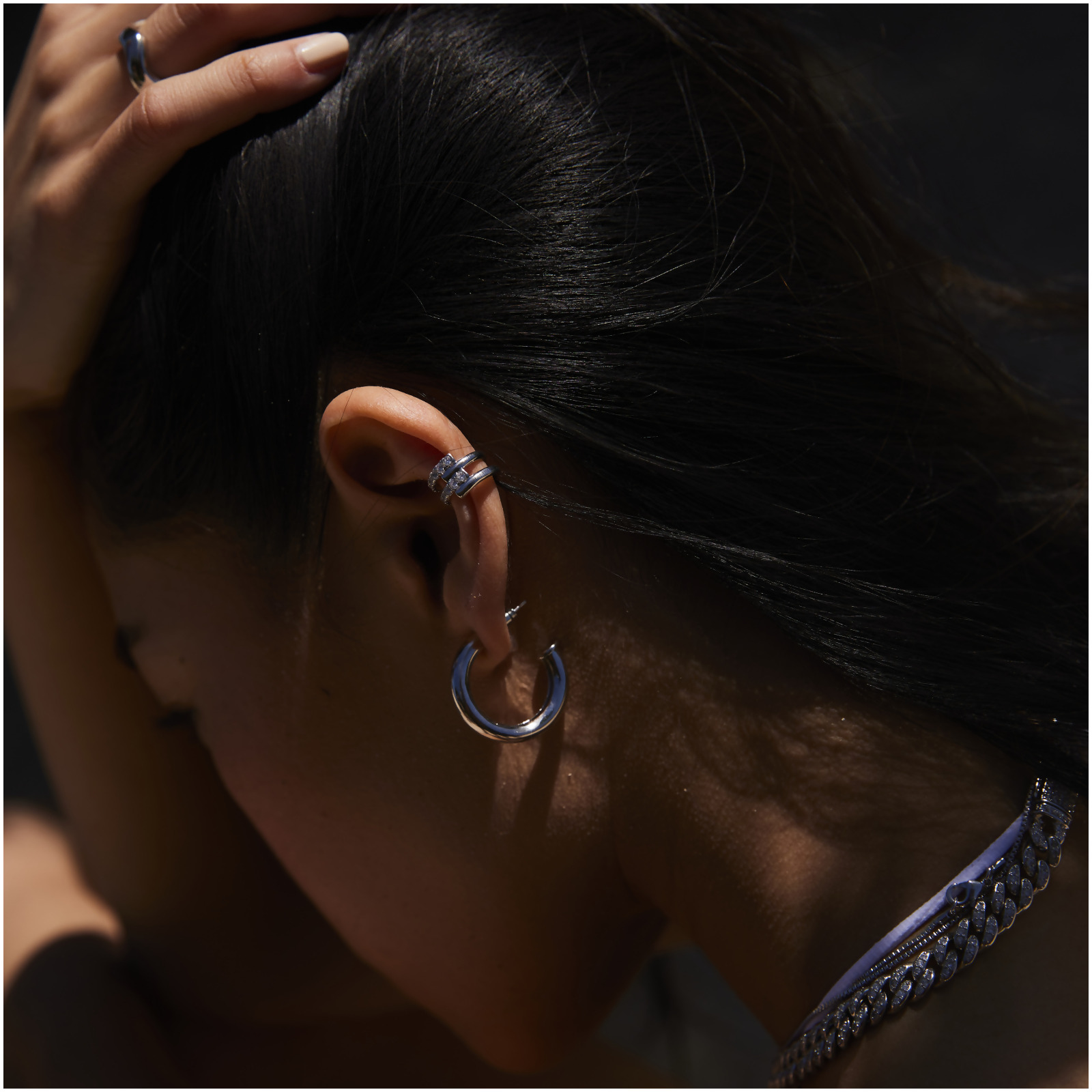 PARIS – Classic Tube Hoop Earrings