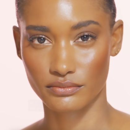 Motives&reg;丝绒唇颊蜜