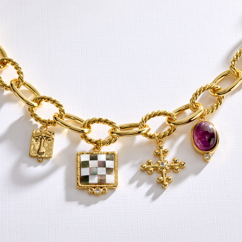 IVY - Chunky Charm Necklace