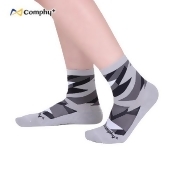 Comphy+ 三角幾何短襪-丁香灰 休閒 機能襪 抑菌 除臭襪 Comphy+ 三角幾何短襪-丁香灰 休閒 機能襪 抑菌 除臭襪