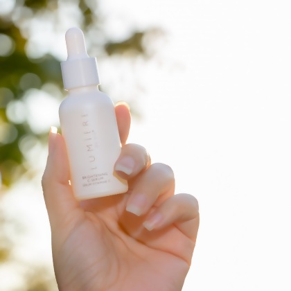 Lumi&#232;re de Vie&reg; Brightening C-Serum alternate image